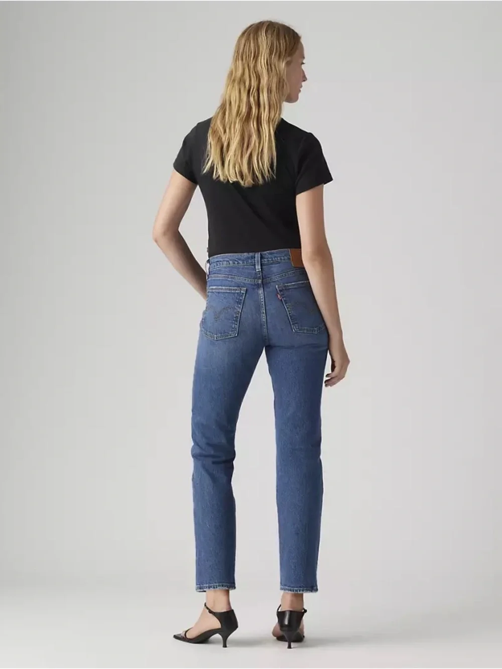 Levi’s Wedgie Straight Medium Wash Jeans - Picture 4 of 10